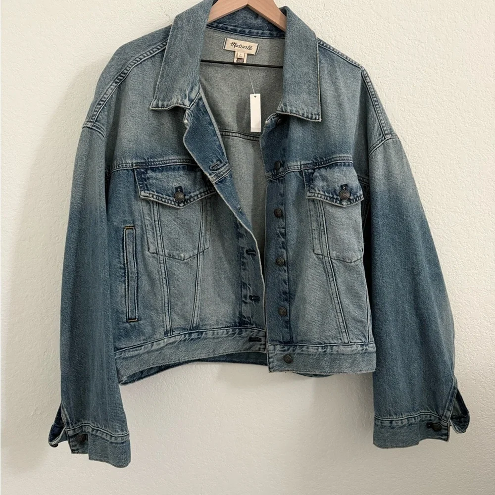 Madewell // NWT Relaxed Crop Jean Trucker Jacket in Billings Wash - Picture 7 of 13